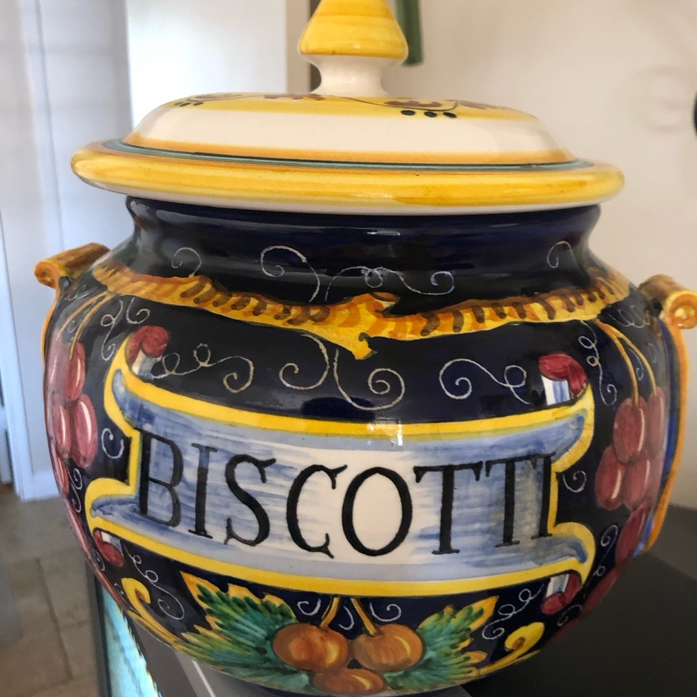 Italian Deruta Artistica Hand-Painted Biscotti Jar in Navy, Yellow & Red With L